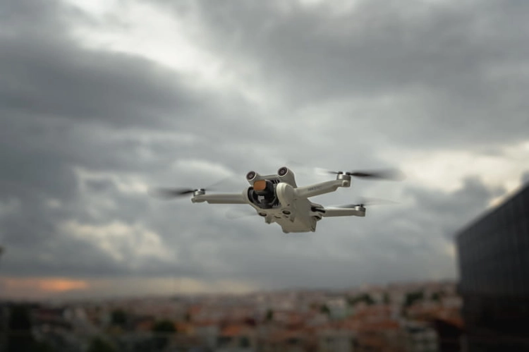 DJI MINI 3 PRO - HAND LAUNCH.jpg