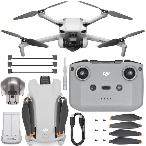 Zawartość zestawu DJI Mini 3 z kontrolerem RC-N1: dron, kontroler, akumulator, kable i zapasowe śmigła