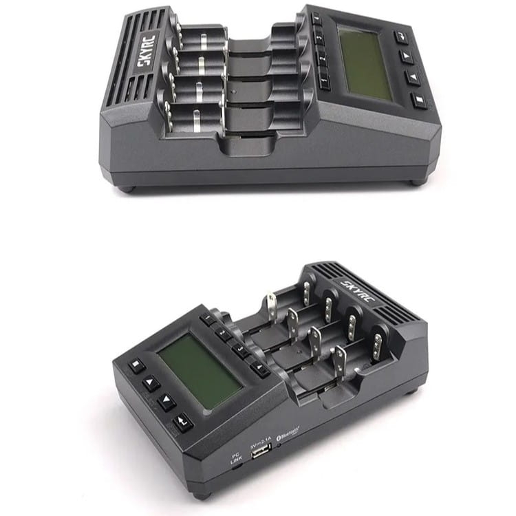 Ładowarka SkyRC MC3000 do baterii AA / AAA