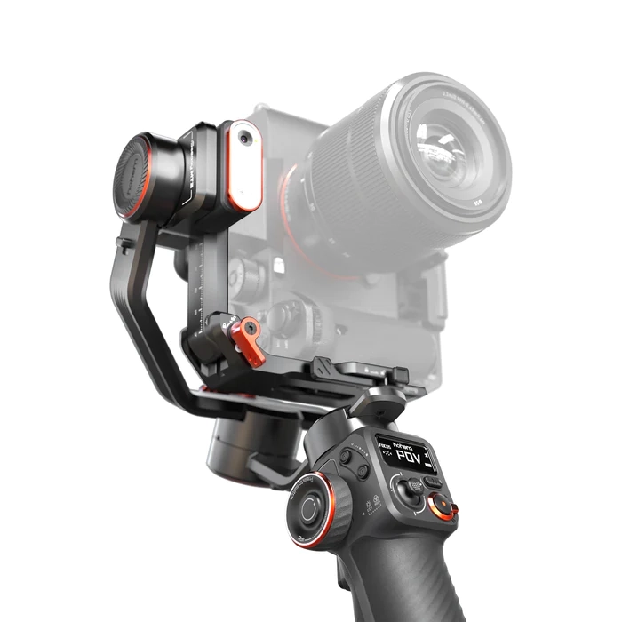 Gimbal Hohem iSteady MT2 Kit – zbliżenie na rękojeść z ekranem i panelem sterowania