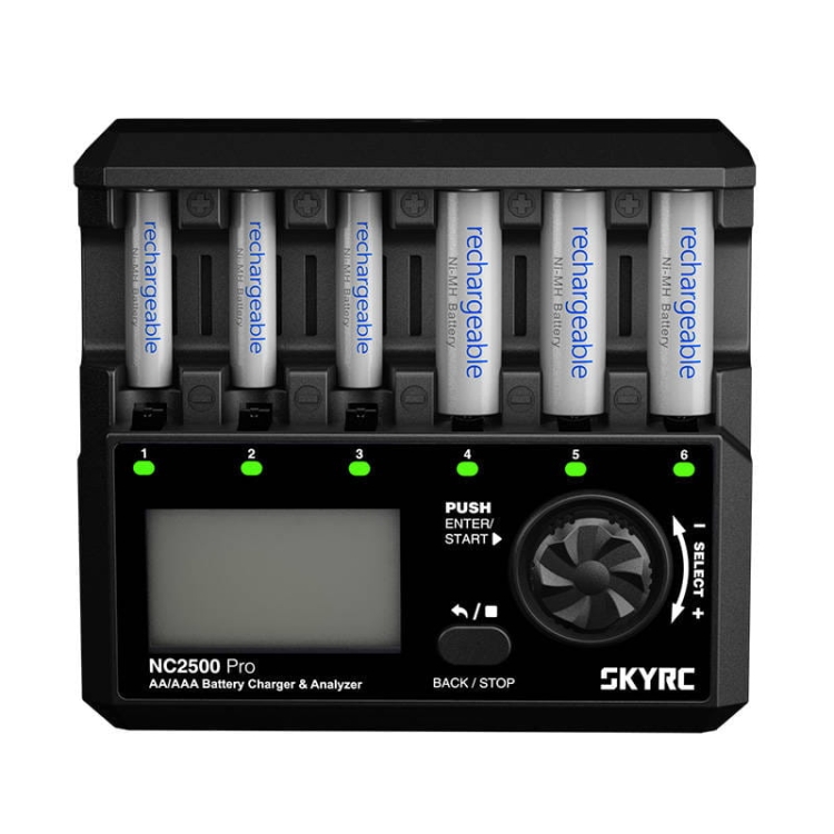Ładowarka SkyRC NC2500 Pro na baterie AA / AAA