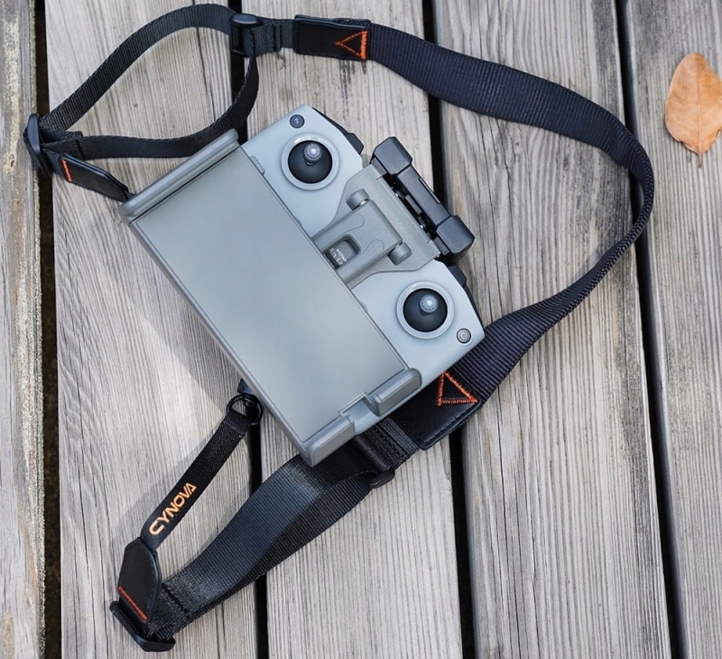 Uniwersalna regulowana smycz Cynova do kontrolerów DJI