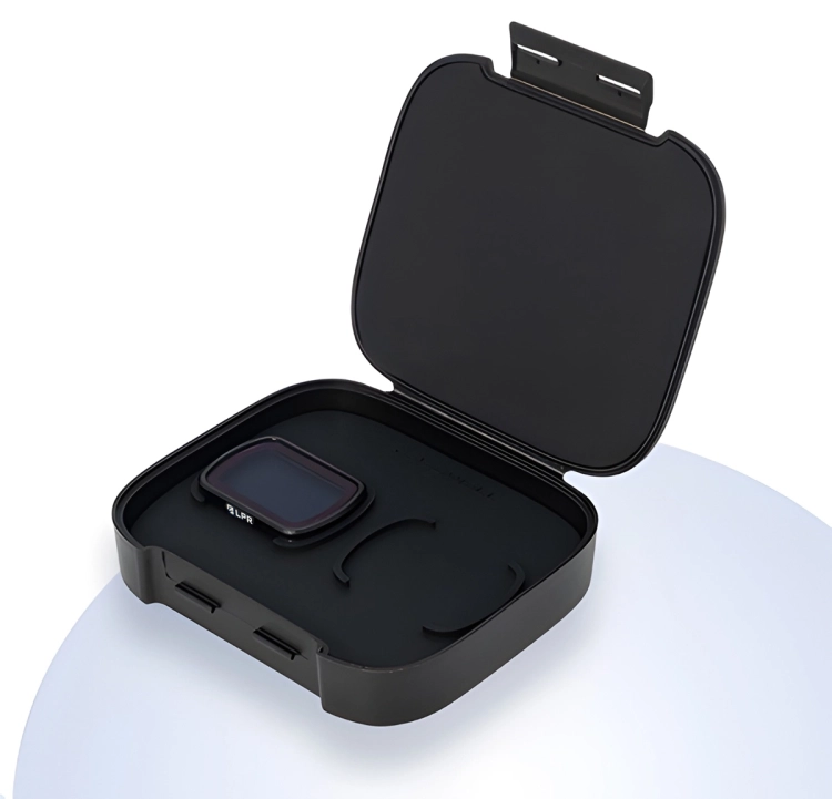 Filtr nocny LPR Freewell do DJI Osmo Pocket 3 w otwartym twardym etui