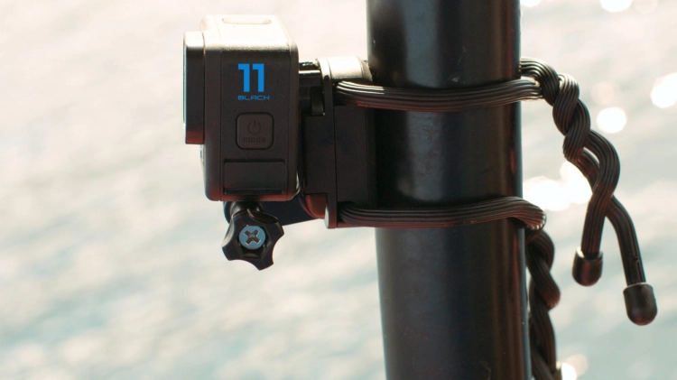 GoPro-Gumby-Flexible-Mount-uniwersalny-uchwyt-do-kamer-sportowych-zamocowany.jpg