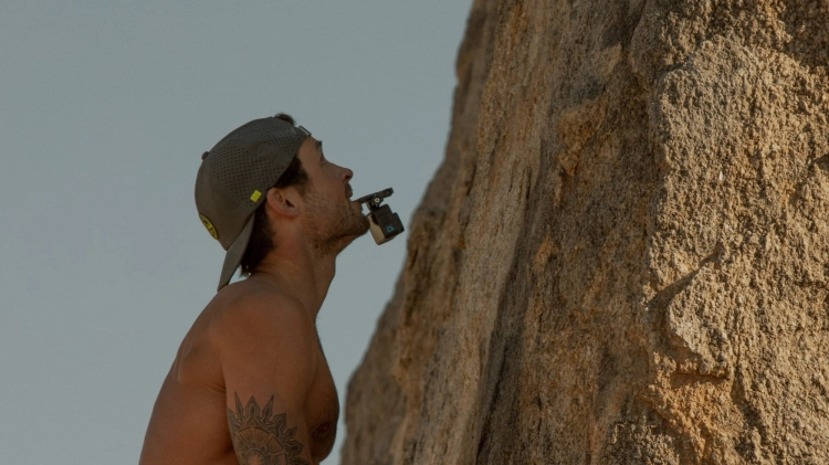 GoPro-Bite-Mount-uchwyt-do-ust-gryzak-do-kamer-sportowych-wspina.jpg