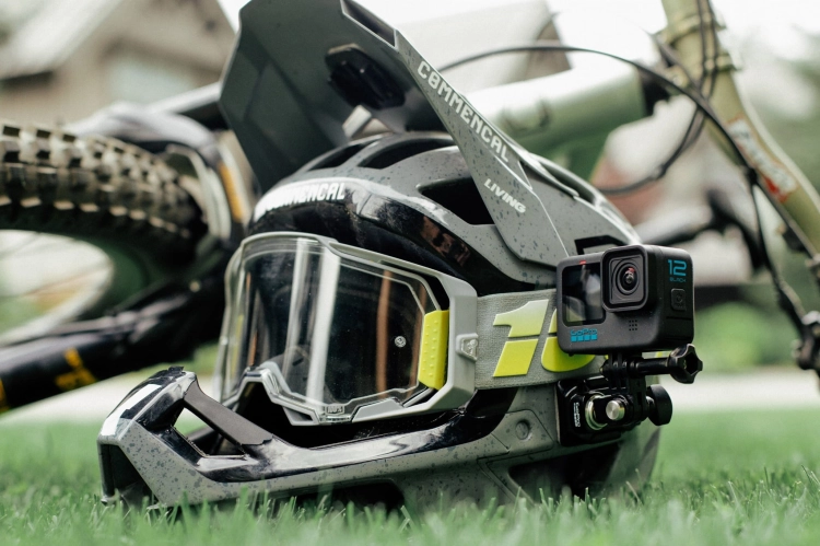 Mocowanie-GOPRO-do-kasku-AHFSM-001-(9).jpg