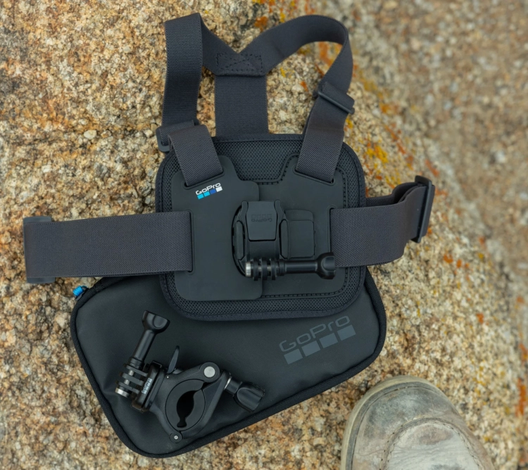 GoPro Sports Kit - zestaw akcesoriów  do kamer sportowych