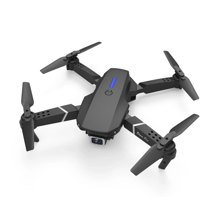 dron-zabawkowy-e88-z-gorej-i-bocznej-perspektywy.webp
