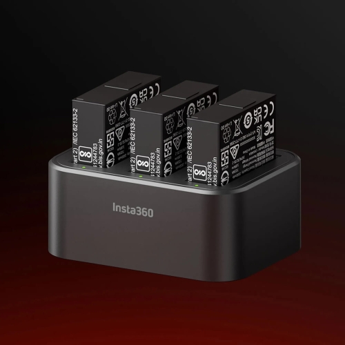 Ładowarka Insta360 Fast Charge Hub do akumulatorów Ace Pro 2 / Ace Pro / Ace na ciemnym tle