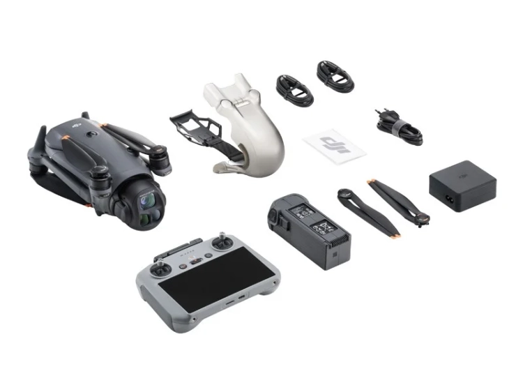 Dron DJI Mavic 4 Pro (DJI RC 2) - zawartość zestawu na ukos