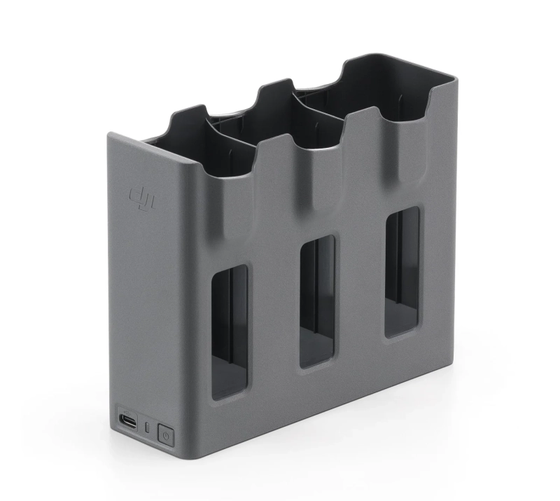 Hub ładowania akumulatorów DJI Mavic 4 Pro - na ukos od lewej