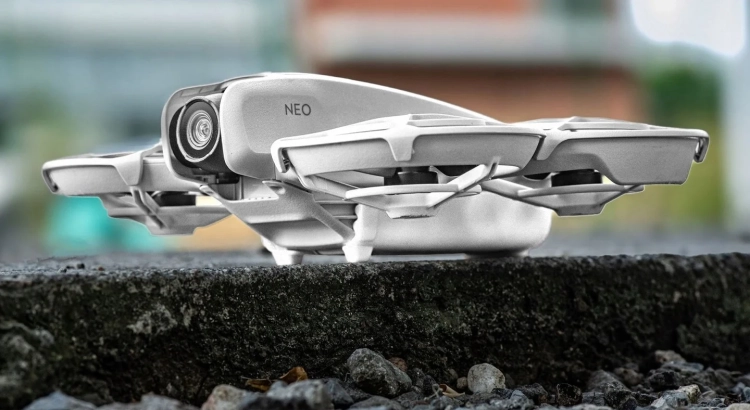 Osłona baterii STARTRC dla drona DJI Neo - lądowanie