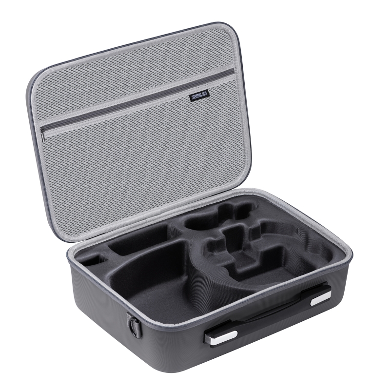 Kieszeń z siatki w klapie torby na kable USB i drobne akcesoria do drona.