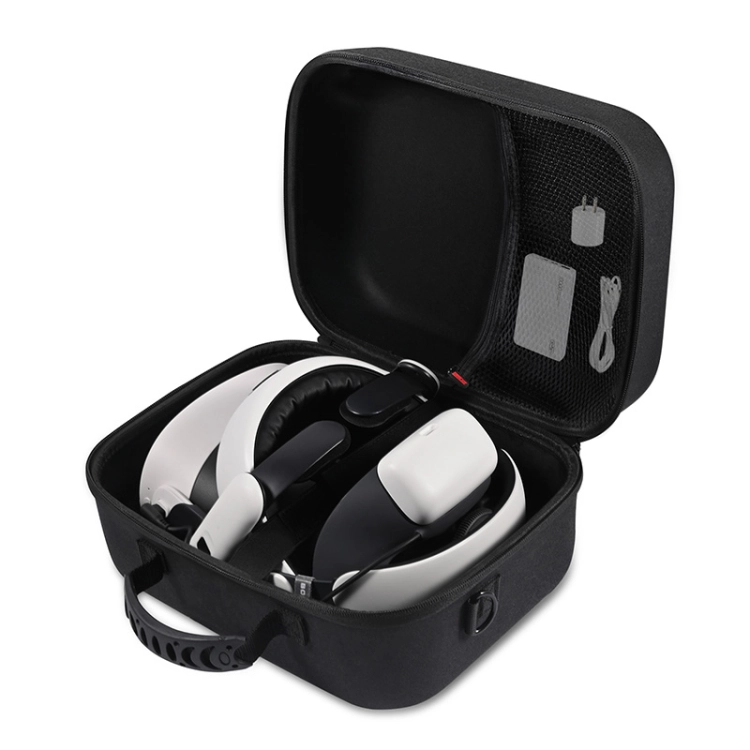 Wnętrze dużej torby mieszczące gogle VR z zamontowanym paskiem BOBOVR S3 Pro.