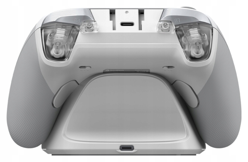 Tylne przyciski programowalne i bumpery w padzie GameSir G7 Pro.