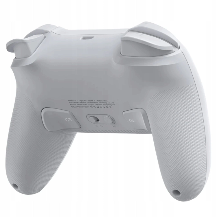 Pad EasySMX S10 podłączony do Nintendo Switch z aktywnym podświetleniem RGB.