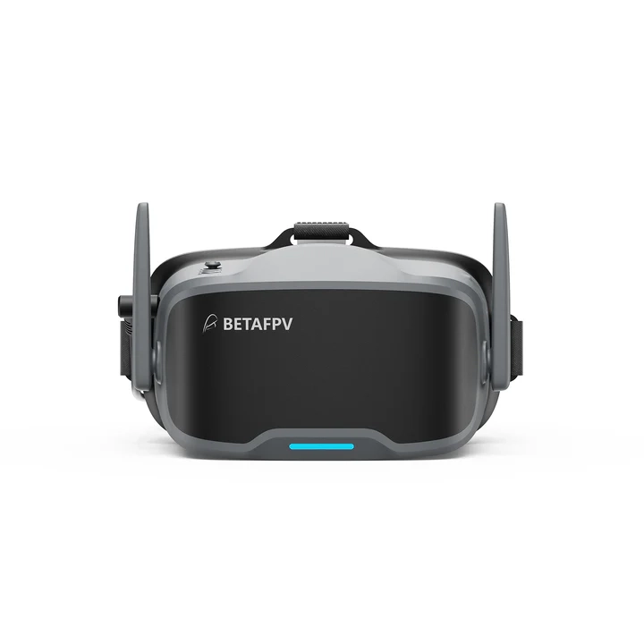 Wnętrze gogli VR04 z miękką wyściółką piankową i miejscem na okulary korekcyjne.
