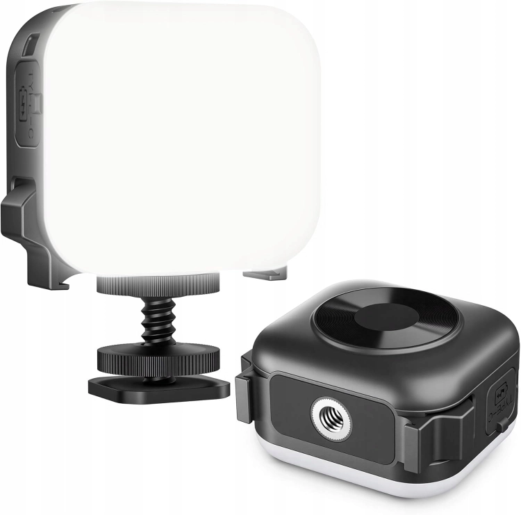 Kompaktowa magnetyczna lampa LED zamocowana na obudowie kamery DJI Osmo Action.