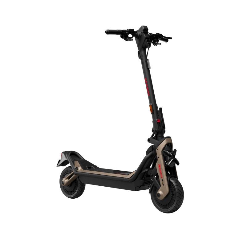 Moduł tylnego silnika elektrycznego z wahaczowym zawieszeniem w hulajnodze Segway GT3 Pro.
