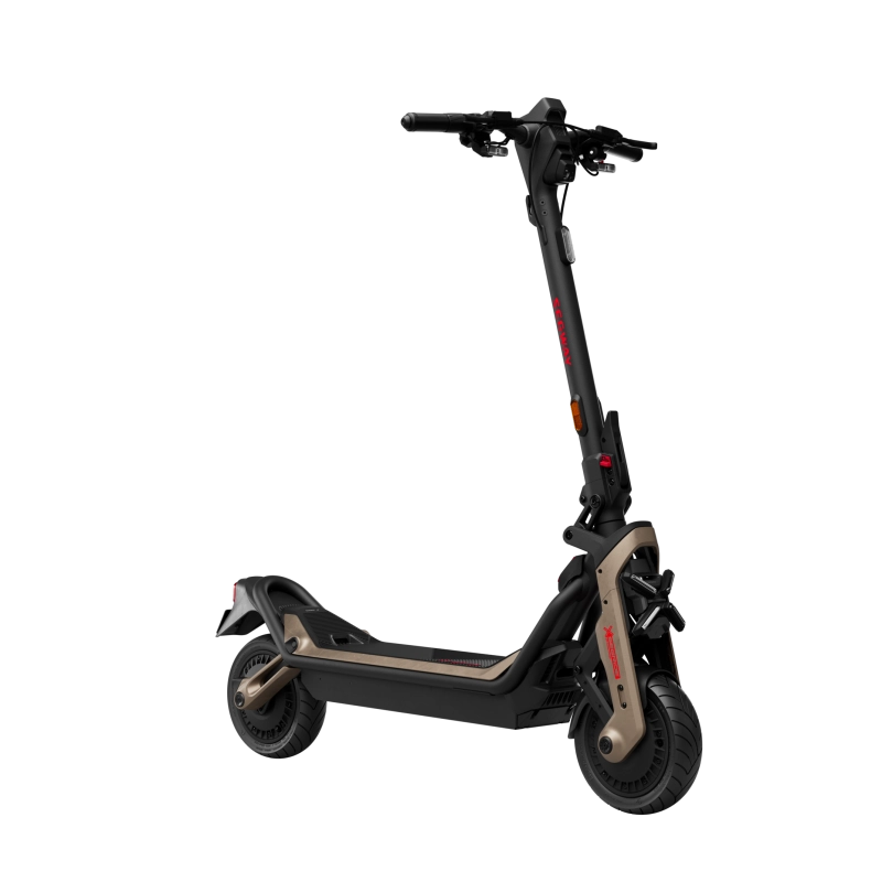 Moduł tylnego silnika elektrycznego z wahaczowym zawieszeniem w hulajnodze Segway GT3 Pro.