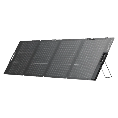 Przenosny-panel-fotowoltaiczny-EcoFlow-220W-rozlozony-na-ukos