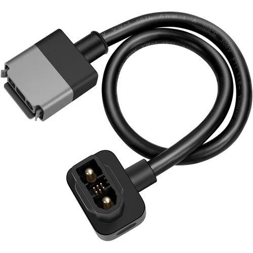 Kabel-ECOFLOW-PowerStream-do-stacji-Delta-skos.webp