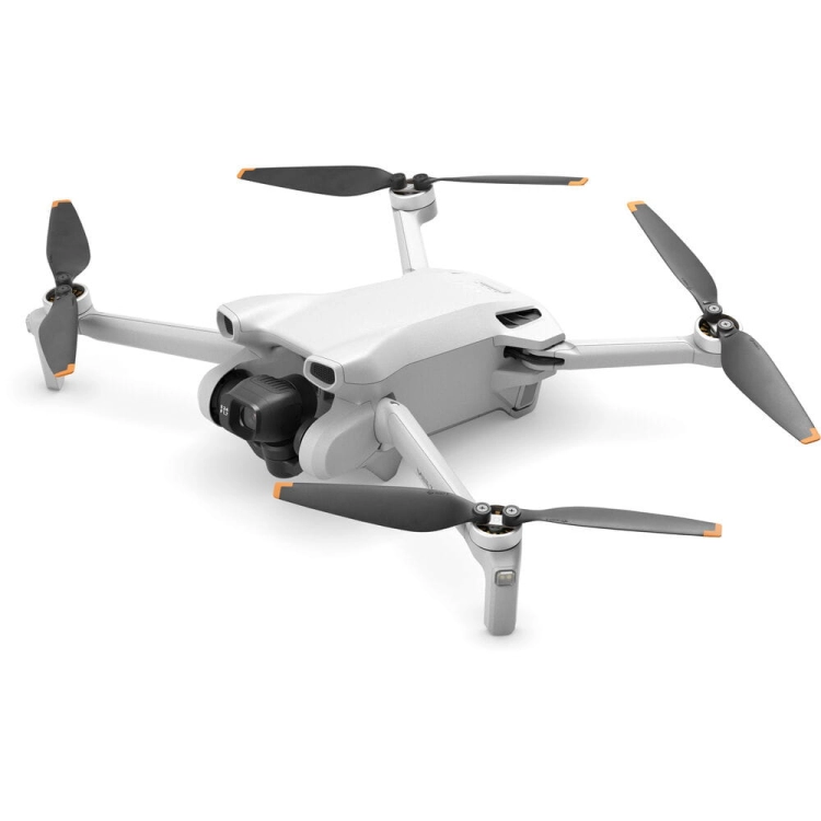Dron DJI Mini 3 RC rozlozony na ukos