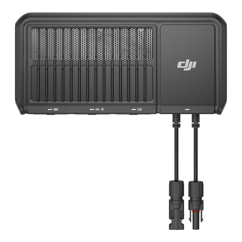 dji-power-1-8kw-ladowarka-z-przewodami-widok-z-przodu