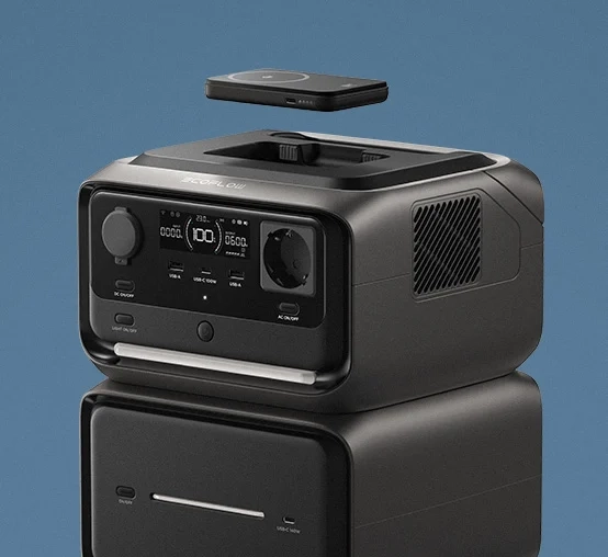 ecoflow-river-3-max-plus-wireless-na-niebieskim-tle