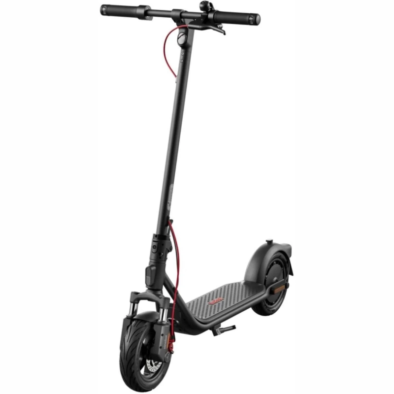 Hulajnoga-elektryczna-Segway-Ninebot-F2-Pro-D-II-ukos-od-przodu
