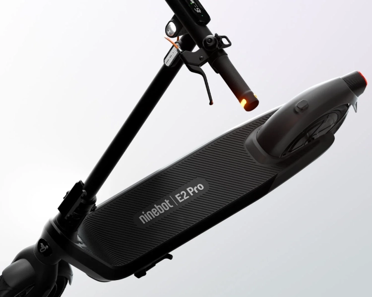 Hulajnoga elektryczna Segway Ninebot E2 Pro D