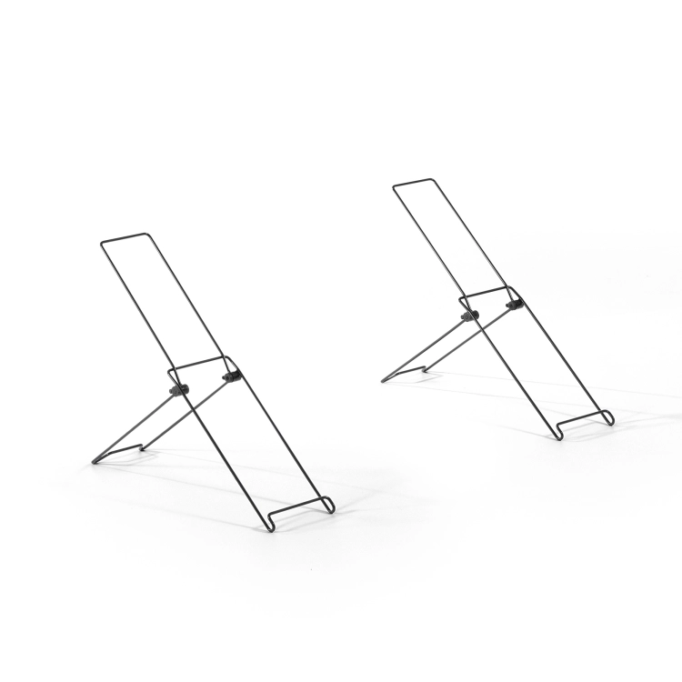Skladany-panel-fotwoltaiczny-DJI-Power-100W-podporki