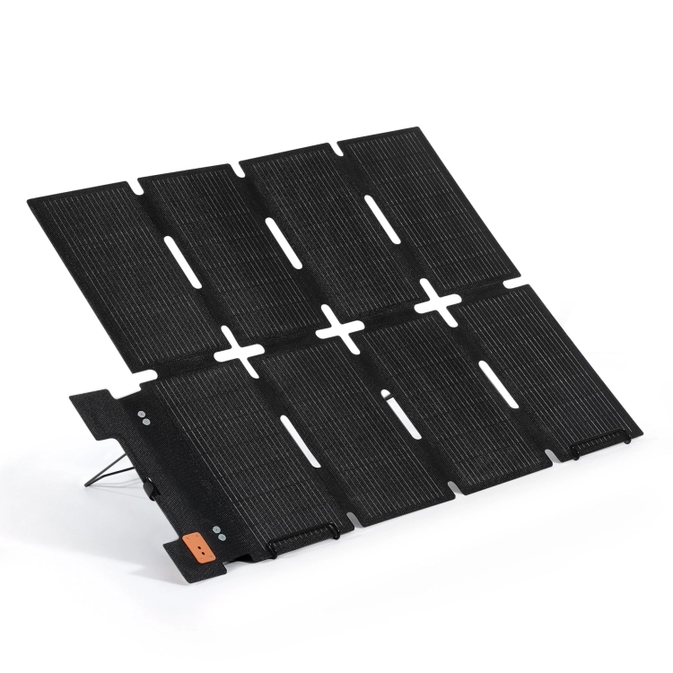 Skladany-panel-fotwoltaiczny-DJI-Power-100W-rozlozony-na-ukos