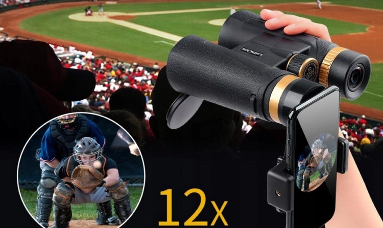 lornetka-kf-concept-kf33-011-podczas-obserwacji-z-samochodu