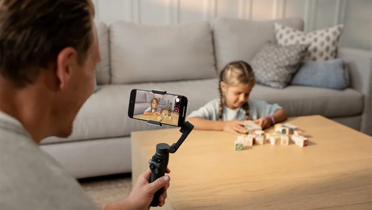 dji-osmo-mobile-8-standard-gimbal.webp