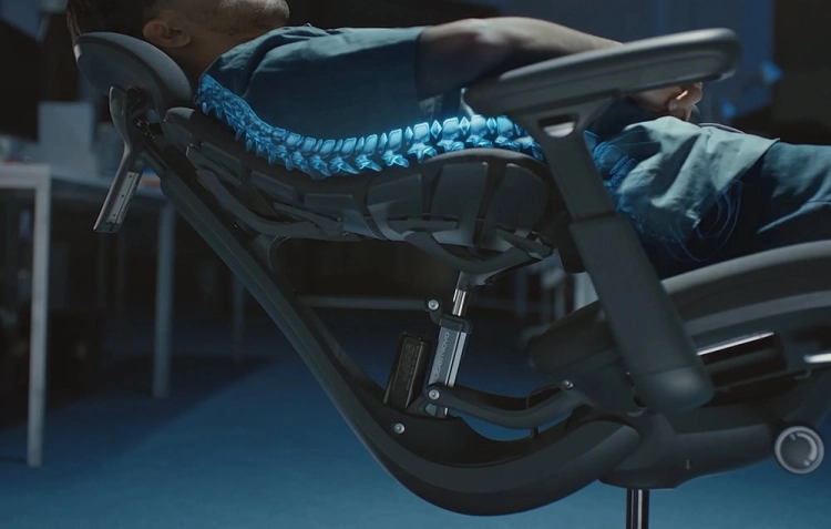 ergonomiczne-podparcie-kregoslupa-libernovo-omni-dynamic