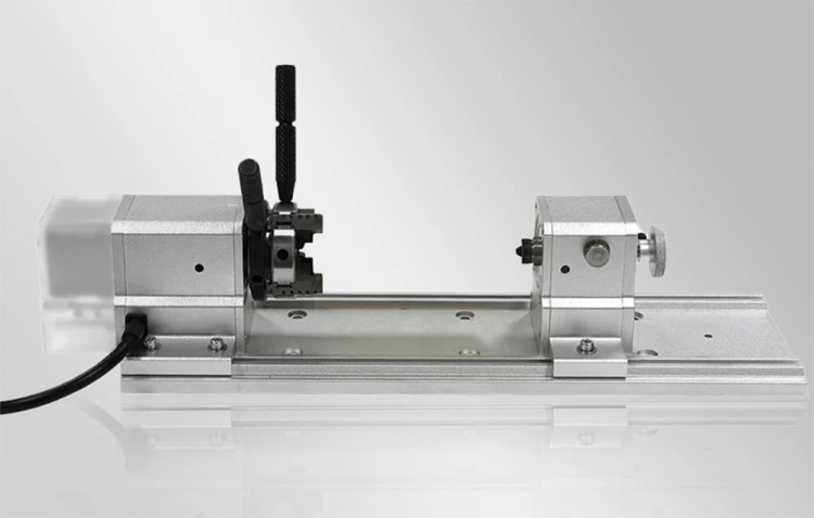 modul-4-osiowy-makera-carvera-air-z-uchwytem