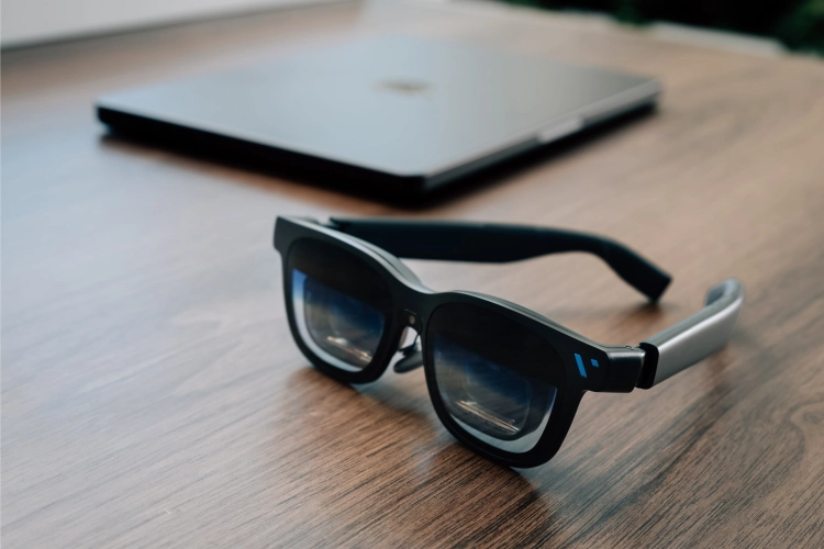 okulary-viture-xr-beast-zestaw-z-etui-i-akcesoriami