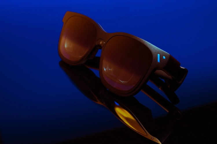 viture-xr-beast-okulary-na-ciemnym-niebieskim-tle