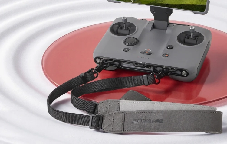 smycz-do-kontrolera-rc-pro-2.webp