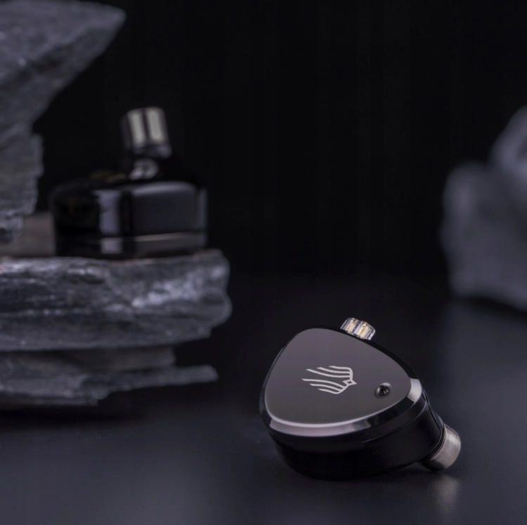 simgot-em6l-sluchawki-iem-do-muzyki-i-gamingu