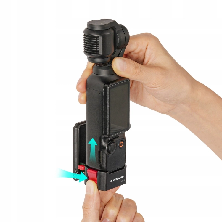Kamera DJI Osmo Pocket 3 zamontowana w czarnym adapterze magnetycznym SunnyLife.