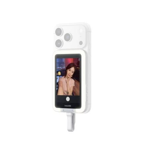 Insta360 Snap Selfie Screen with Light zamontowany z boku smartfona