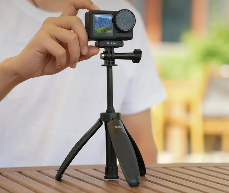 telesin-statyw-do-gopro-z-wysiegnikiem.webp