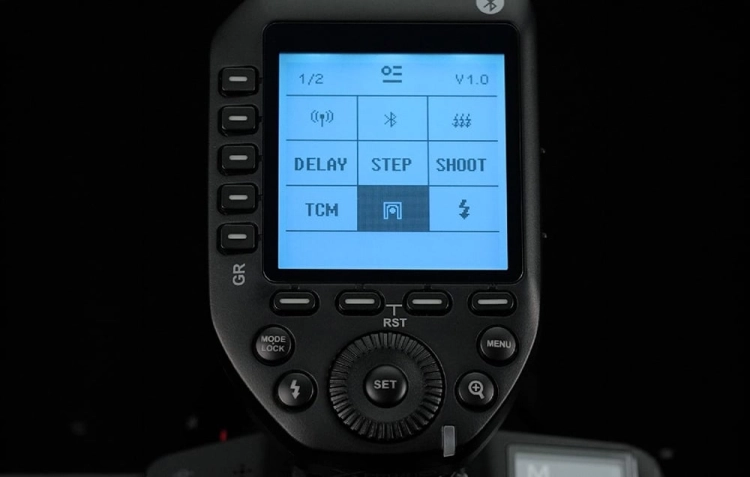 Menu ustawień wyzwalacza Godox XProII S na ekranie LCD