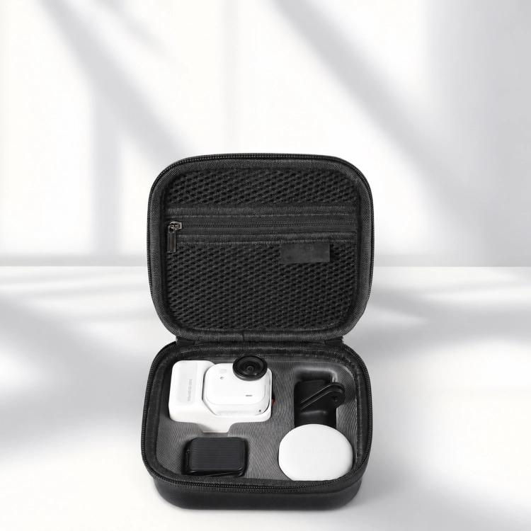 Otwarte czarne etui STARTRC do Insta360 GO Ultra z miękkim profilowanym wnętrzem