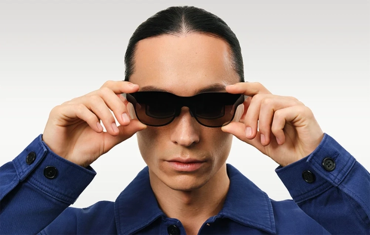 rayneo-czarne-okulary-ar.webp