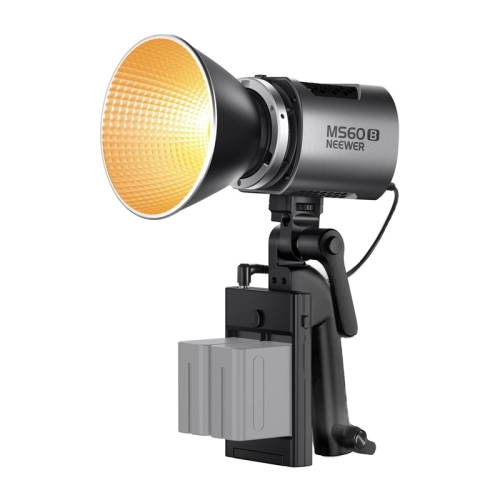 Lampa NEEWER MS60B z reflektorem na rączce, widok z boku