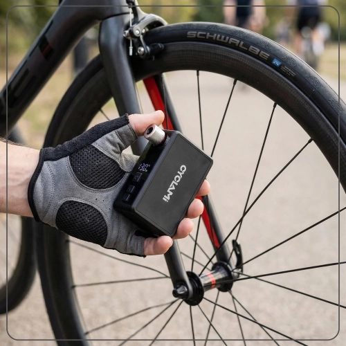 Pompowanie koła roweru szosowego pompką CYCLAMI AM6 PRO