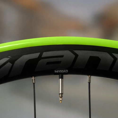 Dętka TPU CYCLAMI Road 30G z wentylem Presta w obręczy szosowej